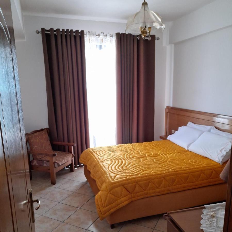 Flora Apartments Saranda Extérieur photo