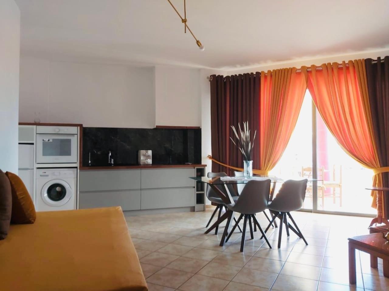 Flora Apartments Saranda Extérieur photo