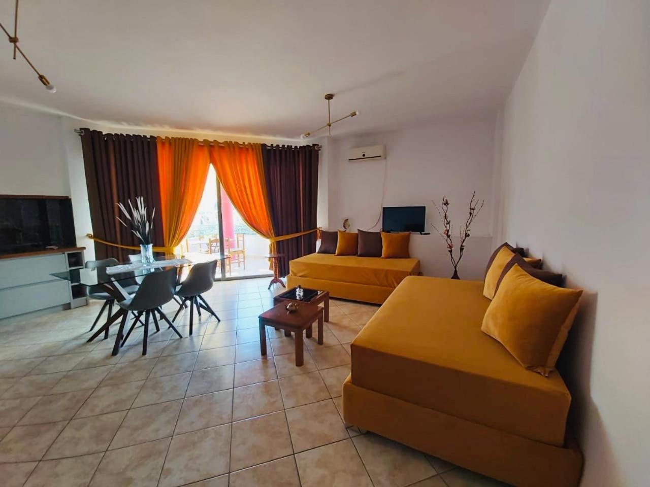 Flora Apartments Saranda Extérieur photo