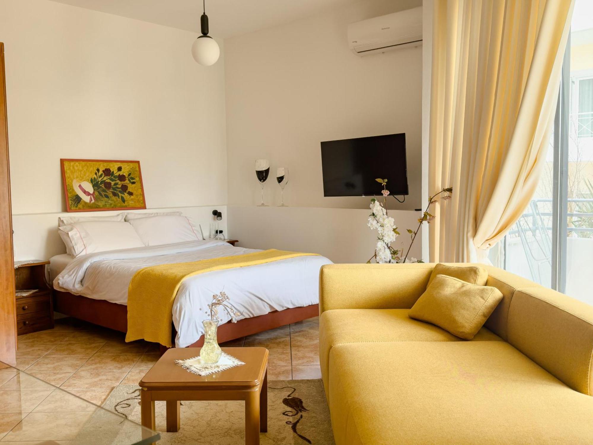 Flora Apartments Saranda Extérieur photo