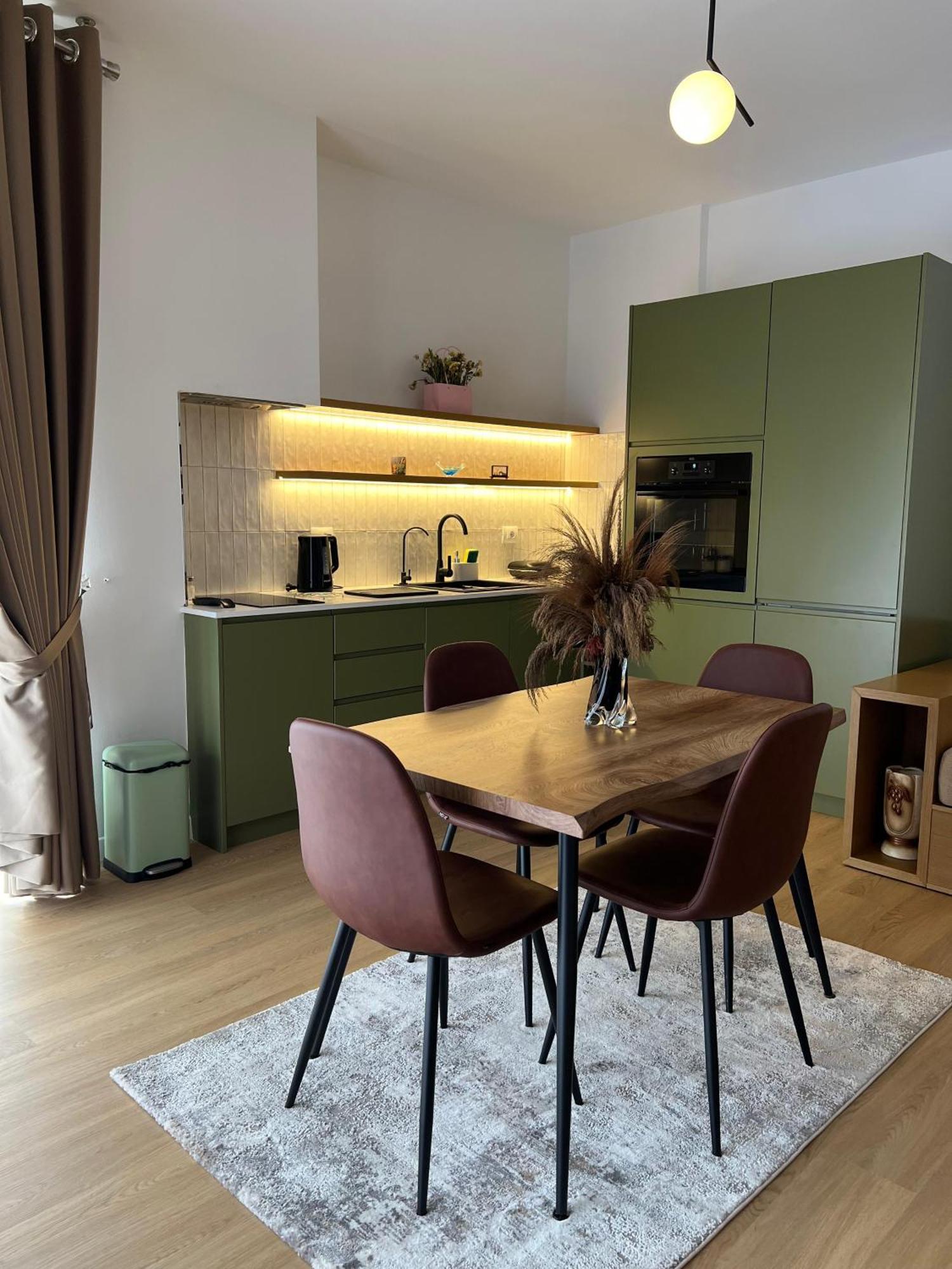 Flora Apartments Saranda Extérieur photo