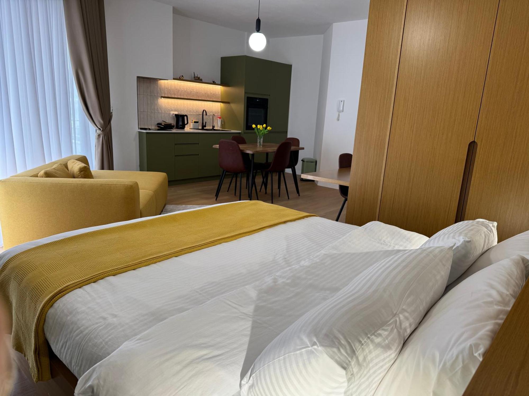 Flora Apartments Saranda Extérieur photo
